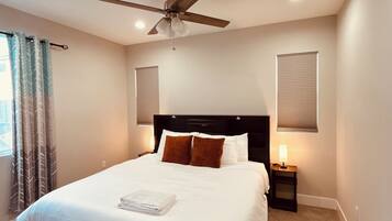 Iron/ironing board, WiFi, bed sheets