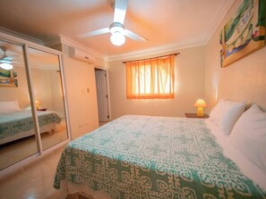 Internet, bed sheets - Silent residence in downtown Sosua, you don't hear that every day! (Sosúa)