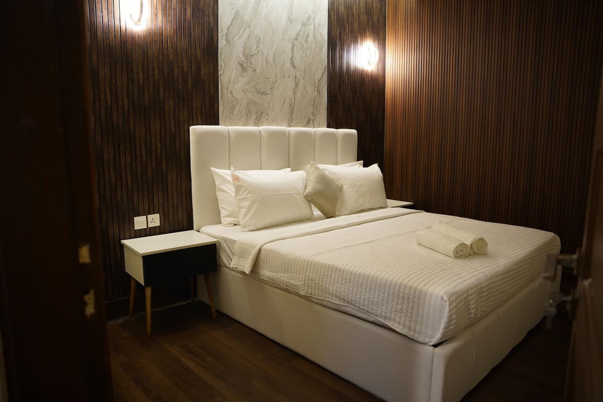 Luxury Suite | Minibar, free WiFi, bed sheets
