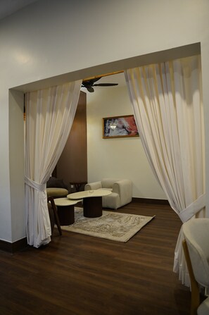Presidential-Suite | Wohnzimmer | Flachbildfernseher