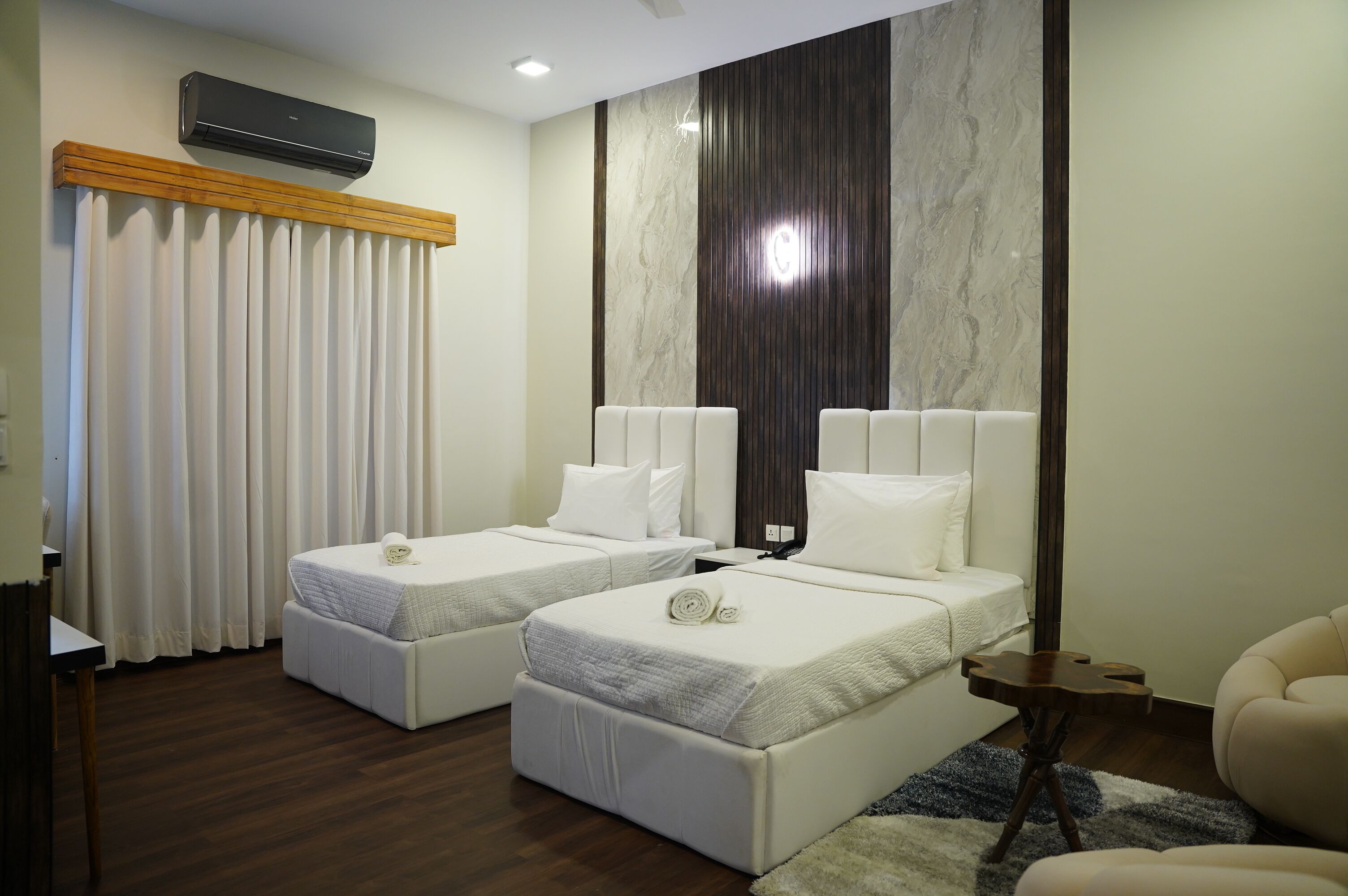 Tomannsrom – deluxe | Minibar, wi-fi (inkludert) og sengetøy