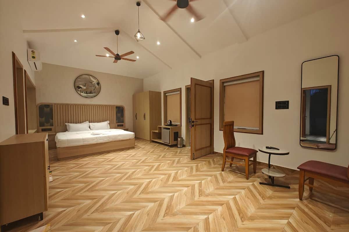 Deluxe Room, Balcony | Free WiFi, wheelchair access