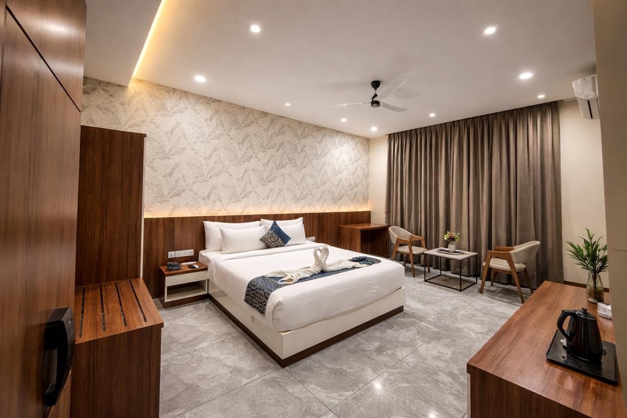 Basic Studio | Premium bedding, pillowtop beds, minibar, soundproofing