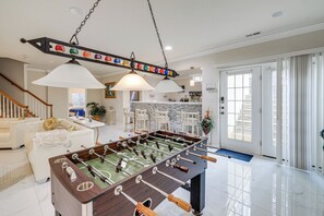 Games room - Family-Friendly Home w/ Foosball in Silver Spring! (Silver Spring)