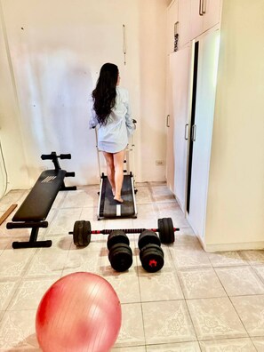 Apartamento, 2 quartos, para fumantes, sacada | Sala de fitness