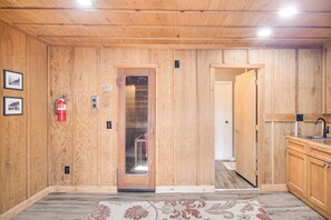 Interior - Private Sauna! Spacious Ski Condo Near Winter Park (Fraser)