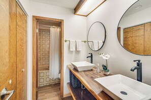 Hair dryer, towels - Private Sauna! Spacious Ski Condo Near Winter Park (Fraser)