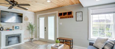 Televisión, chimenea