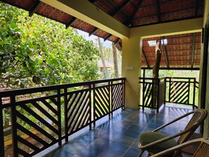 Exterior - Talking Trees (Mananthavady)