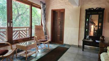 32-inch flat-screen TV with satellite channels