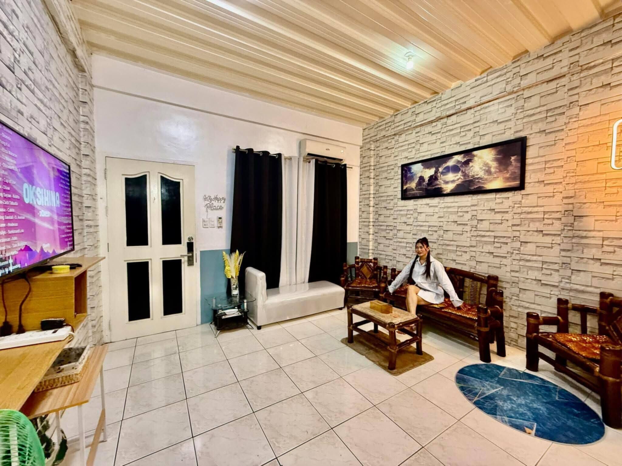 Apartment, 2 Bedrooms, Smoking, Balcony | Living area