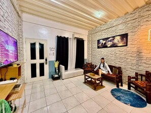 Living area - Axon Cozy Modern House Blue Unit Near The Walking Street (Angeles City)