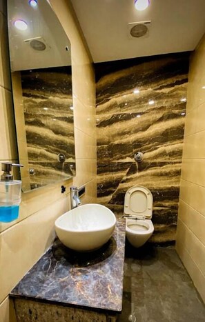 Bathroom - Hotel Sita Niwas (Amritsar)