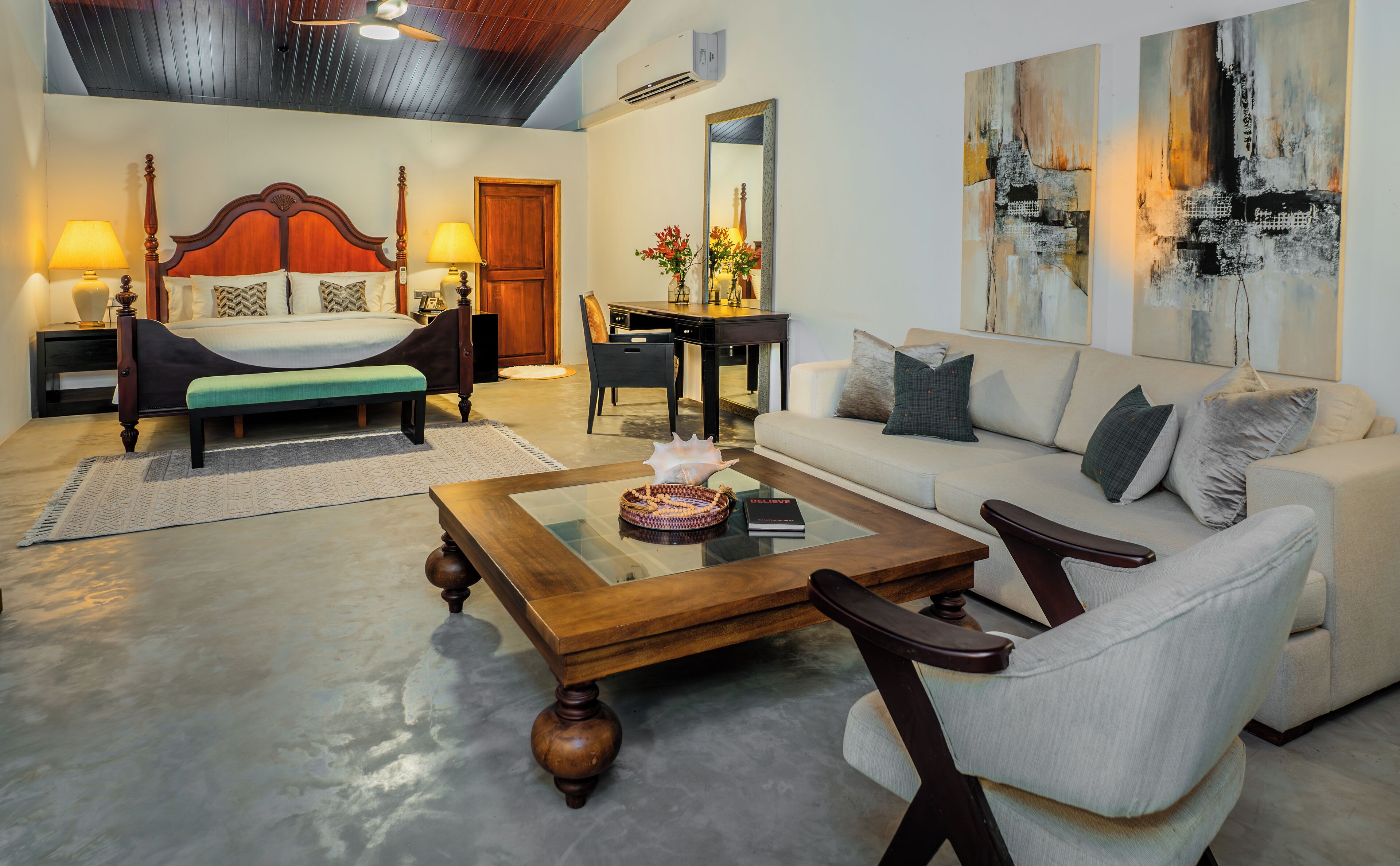 Luxury Terrace Suite Butler Svc | Living area | 50-inch LCD TV with satellite channels, books
