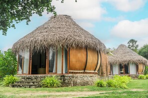 Exterior - Bellevue Beach Nilaveli by Paradise Collection (Nilaveli)