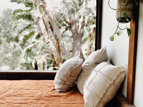 Nest~ Margaret River. Beautiful Rustic Shack on Acerage, close to Beach & Forest