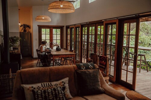 Nest~ Margaret River. Beautiful Rustic Shack on Acerage, close to Beach & Forest