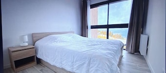 Chalet "L'Aster" 7/8pers, breathtaking view, 150m from the slopes, Risoul resort 1850