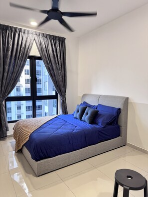 Blackout curtains, iron/ironing board, free WiFi