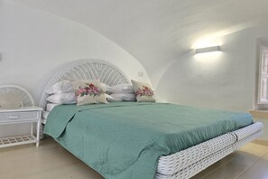 2 chambres, fer et planche à repasser, lit parapluie, Wi-Fi gratuit
