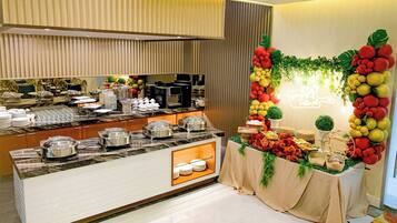 Bao gồm bữa sáng buffet hàng ngày