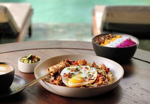Free daily continental breakfast - Taman Estate by Ekosistem (Seminyak)