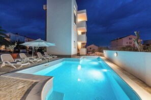 Pool - Starhouse 4 (Novalja)