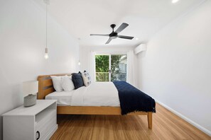 Iron/ironing board, travel cot, WiFi, bed sheets