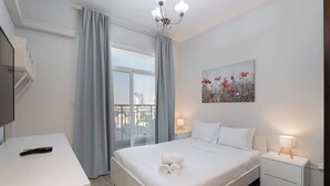 2 chambres, fer et planche à repasser, Wi-Fi, draps fournis