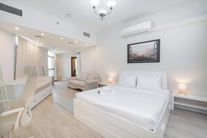 Strygejern/strygebræt, Wi-Fi, sengetøj