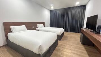 Desk, laptop workspace, soundproofing, free WiFi