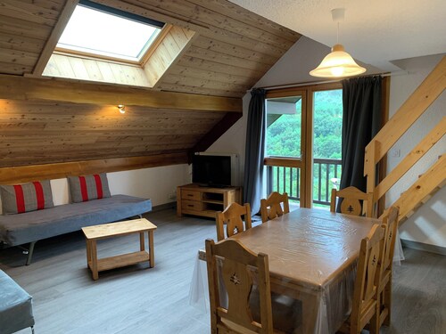 4-person apartment in Pelvoux! 67m2, mountain view Résidence Le Glacier Blanc