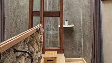 Comfort Double or Twin Room, Courtyard View | Bathroom | Shower, towels, soap, toilet paper