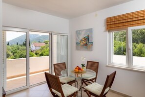 Dining - Apartment Relax Ston - Two Bedroom Apartment with Terrace (Ston)
