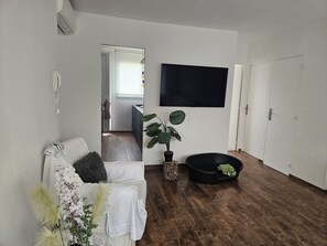Living area - Apartment near the sea (Fréjus)