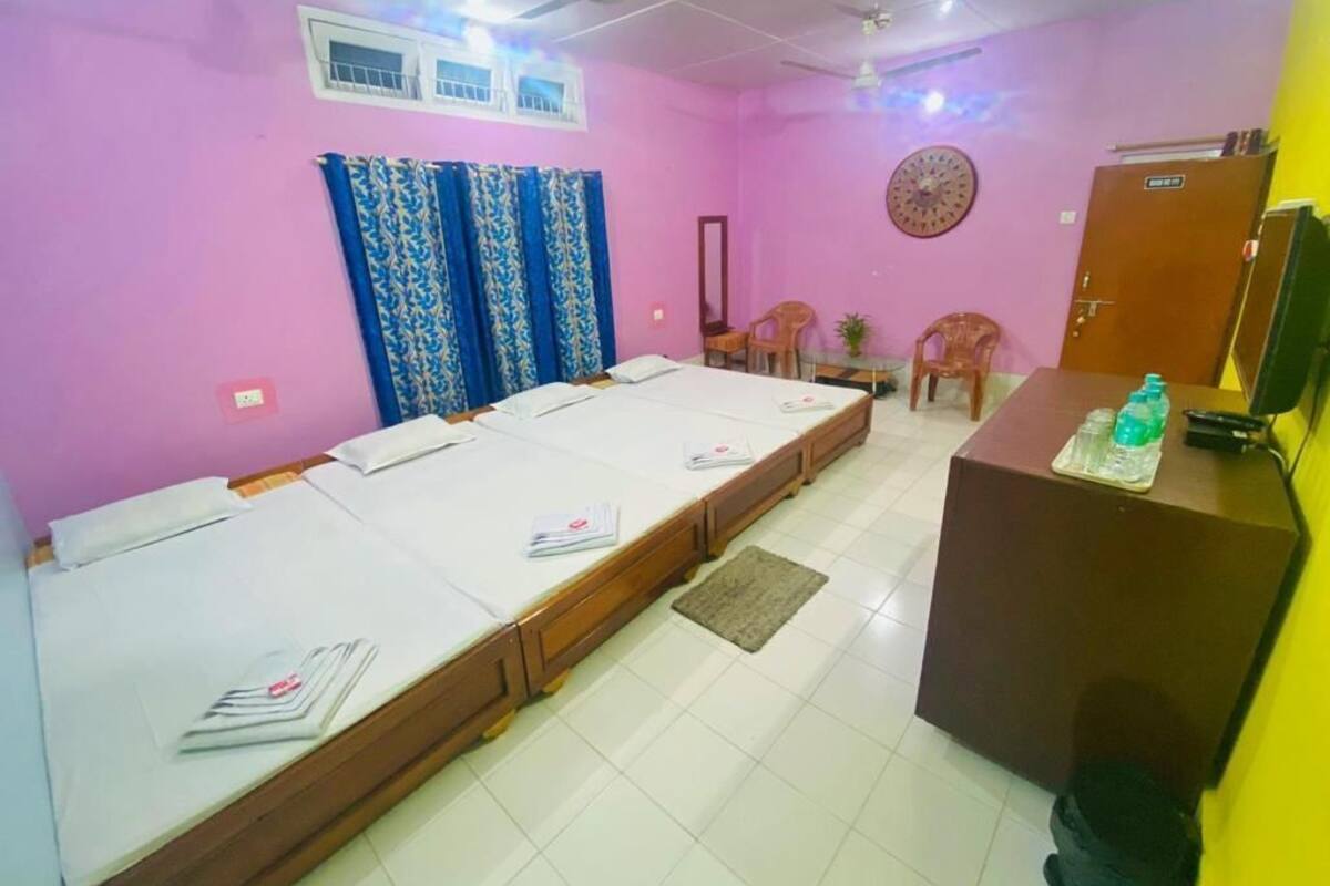 Standard Quad Non-AC Room | Free WiFi