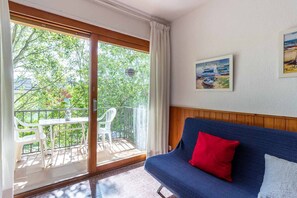TV - 27.00 Polcent 1 S'Agaró Apartment near the beach (Sant Feliu de Guixols)