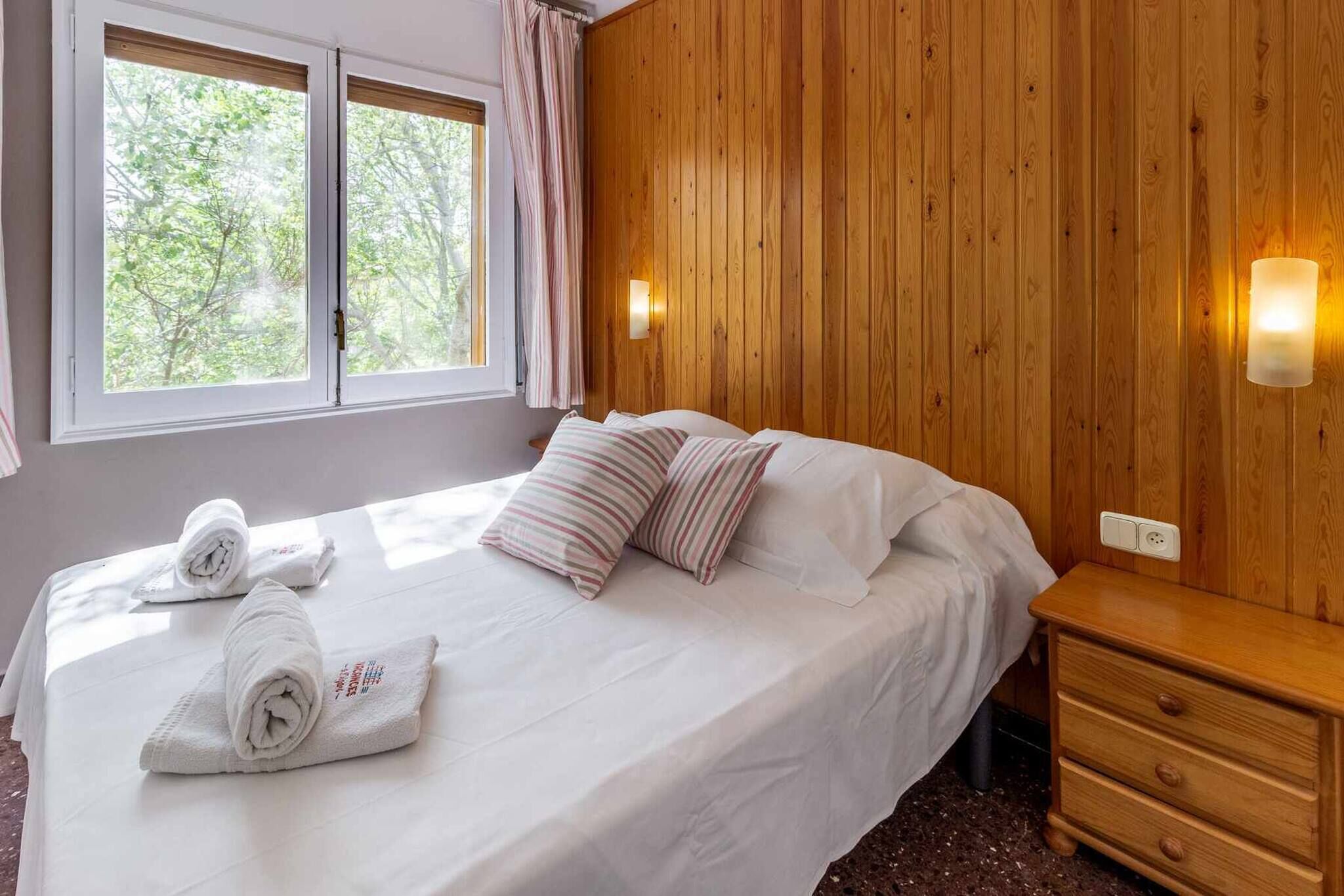 Bügeleisen/Bügelbrett, kostenloses WLAN, Bettwäsche