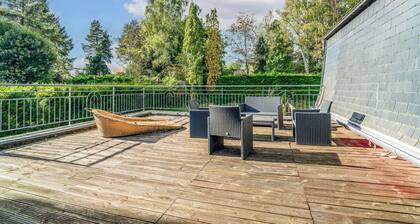 COSY WITH JACUZZI & BIG TERRACE & PARKING, 5' of KIRCH