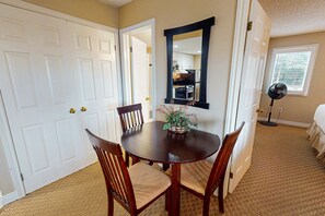 تناول الطعام