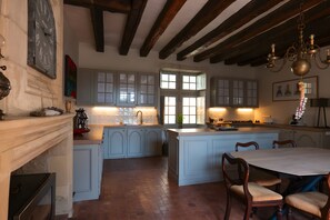 Dining - “Napoleon” Room with Shared Pool, Shared Terrace, and Wi-Fi (Restigné)