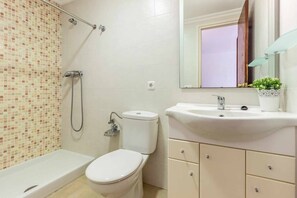 Bathroom - 27.50 Polcent 6 - S'Agaró apartment close to the beach (Sant Feliu de Guixols)
