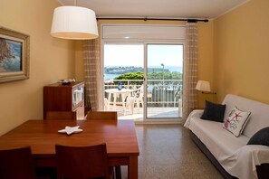 TV - 42.00 S'Agaró Caoca A6  Apartment with beautiful views (Sant Feliu de Guixols)