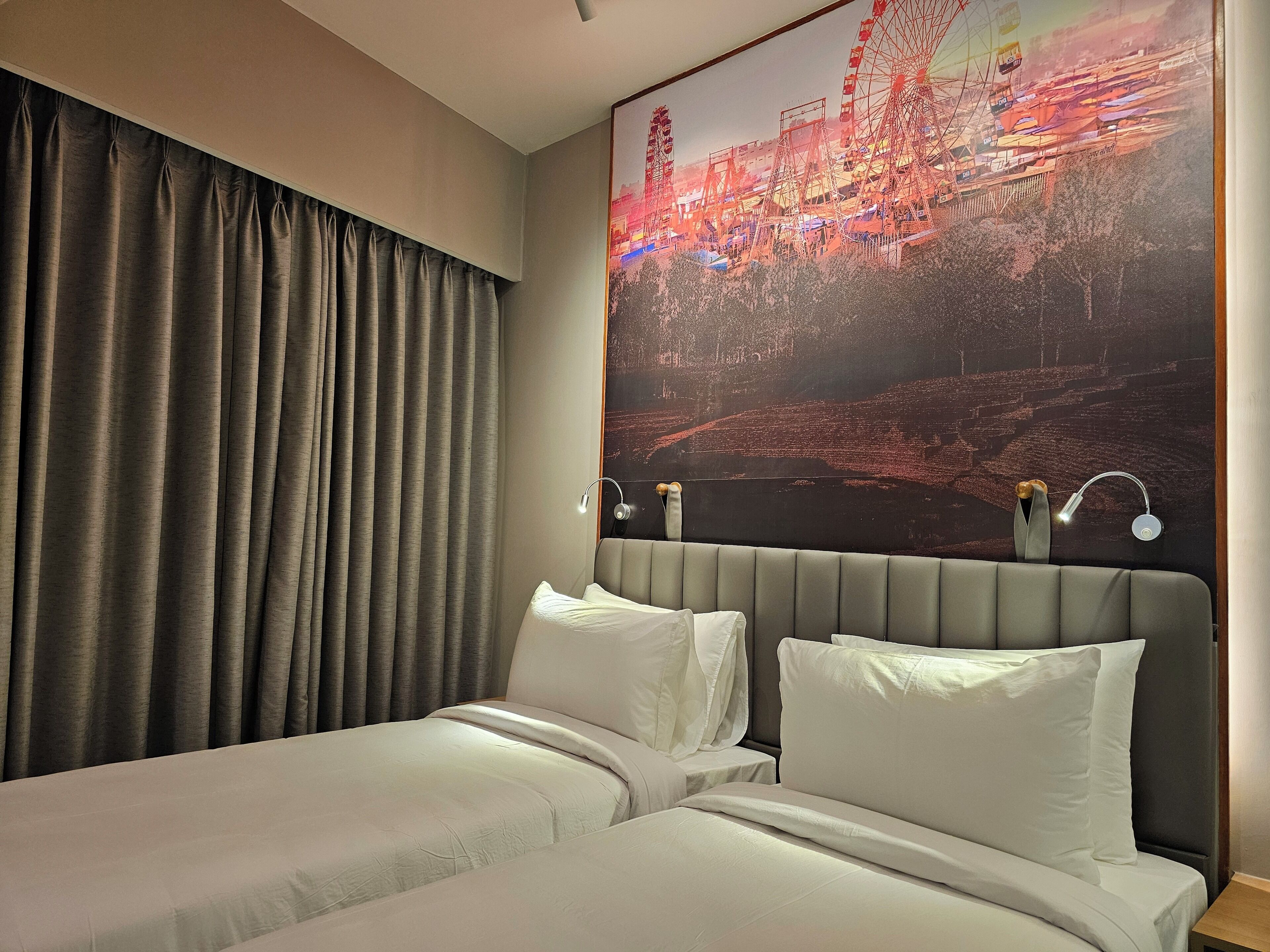 Deluxe Double or Twin Room | Desk, laptop workspace, free WiFi