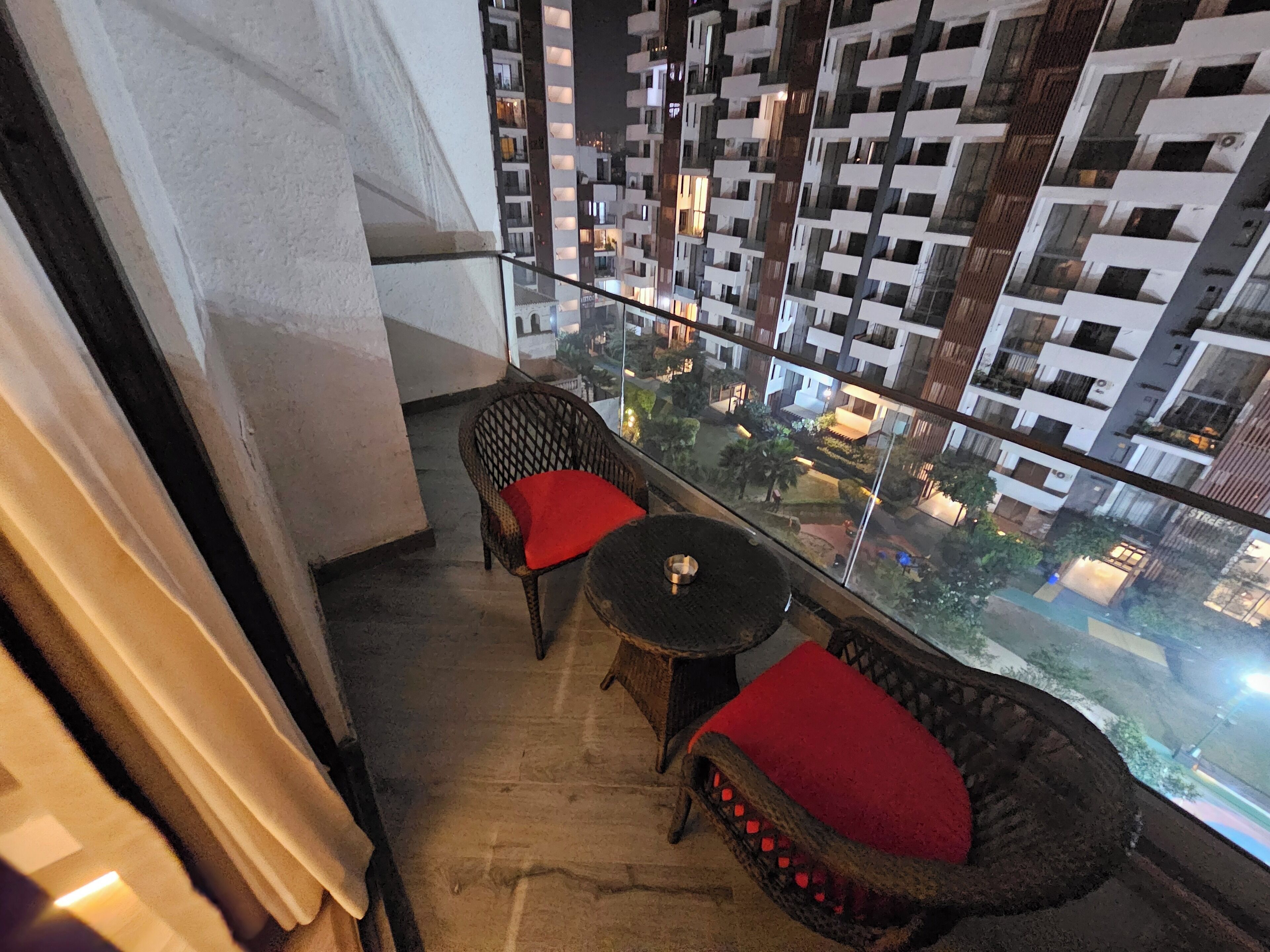 Deluxe Double or Twin Room | Balcony