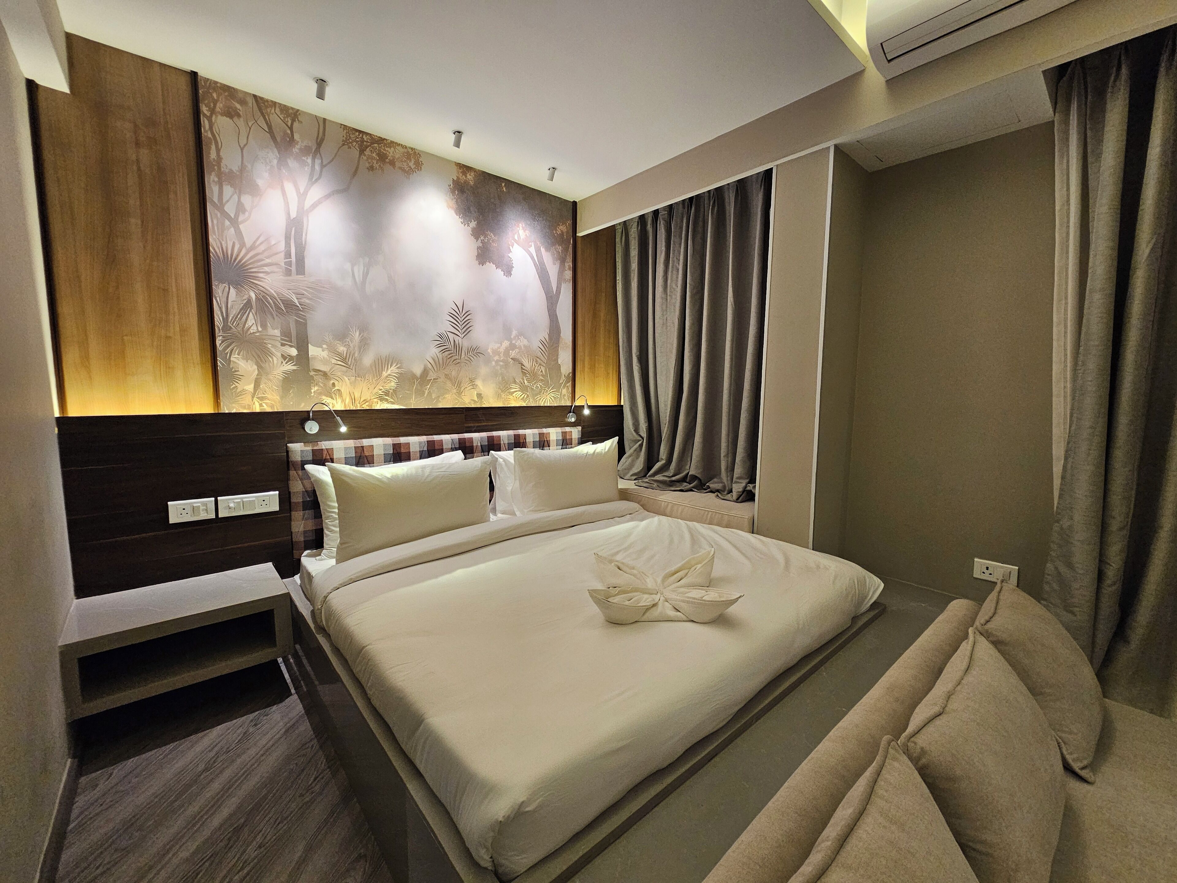 Premium-herbergi | Skrifborð, vinnuaðstaða fyrir fartölvur, ókeypis þráðlaus nettenging