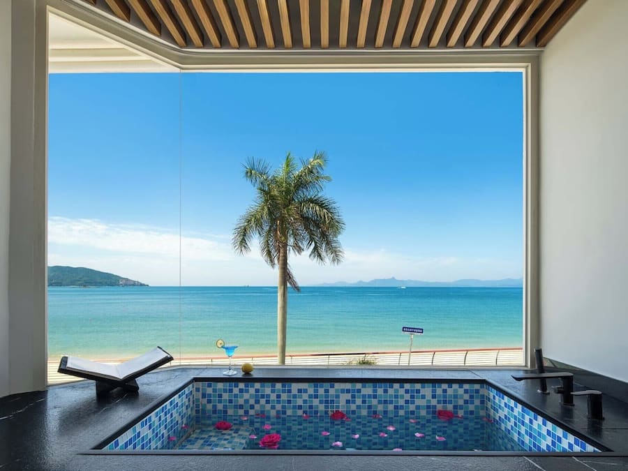 Executive Double Room, Balcony, Sea View | Deep soaking bathtub