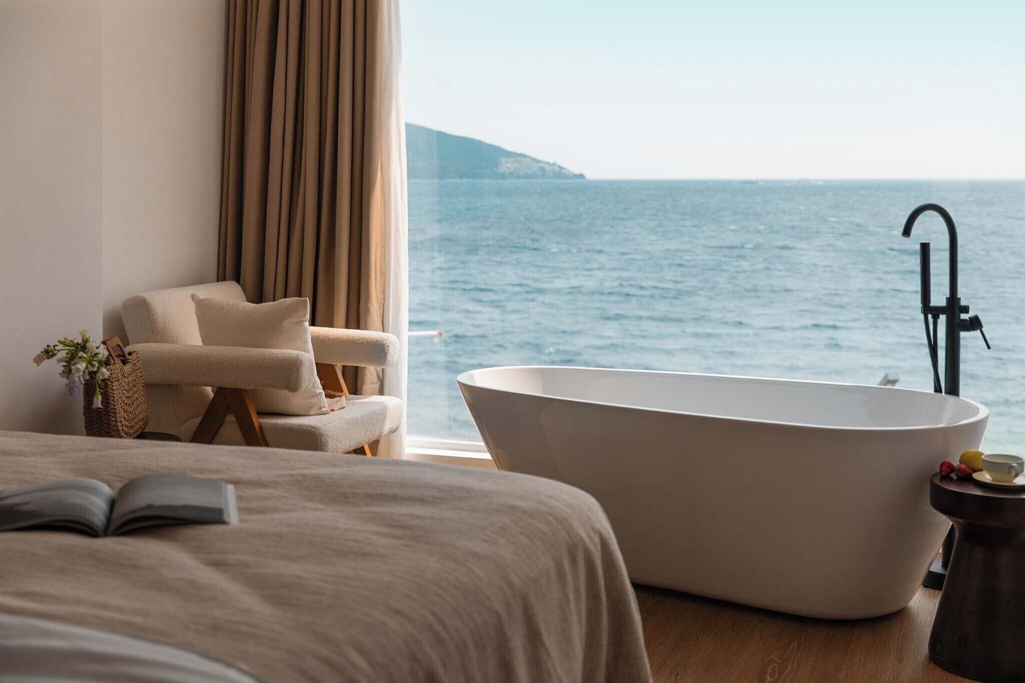 Doppia Classic, vista mare | Biancheria da letto di alta qualità, minibar, con stile personalizzato