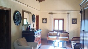Unclassified image, 5 of 21, button - Casa rural  Casanova Franciac (Caldes de Malavella)