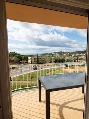 Interior - 06.50 Ralet Apt pool PK near beach (S´agaro)